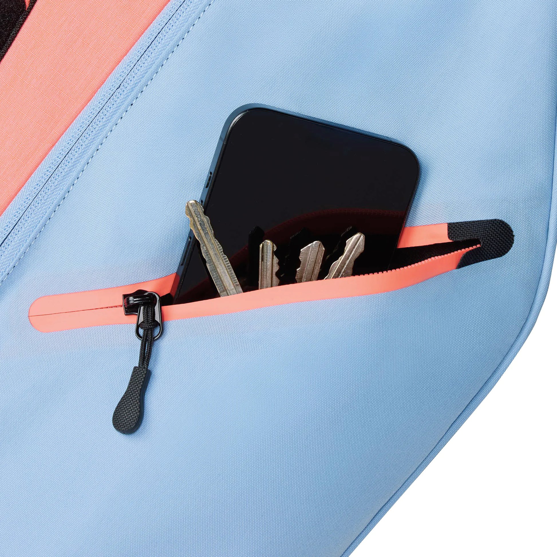 Taylormade Flextech Carry Golf Stand Bag - Light Blue/Coral Taylormade Flextech Carry Golf Stand Bag - Light Blue/Coral